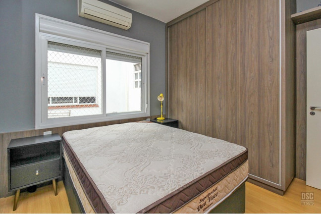Imagem Imóvel com 1 Quarto à Venda, 45 m² em Farroupilha - Porto Alegre Imagem Imóvel com 1 Quarto à Venda, 45 m² em Farroupilha - Porto Alegre