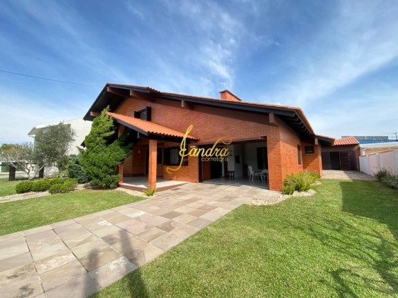 Imagem Casa com 5 Quartos à Venda, 300 m² em Centro - Xangri-la Imagem Casa com 5 Quartos à Venda, 300 m² em Centro - Xangri-la