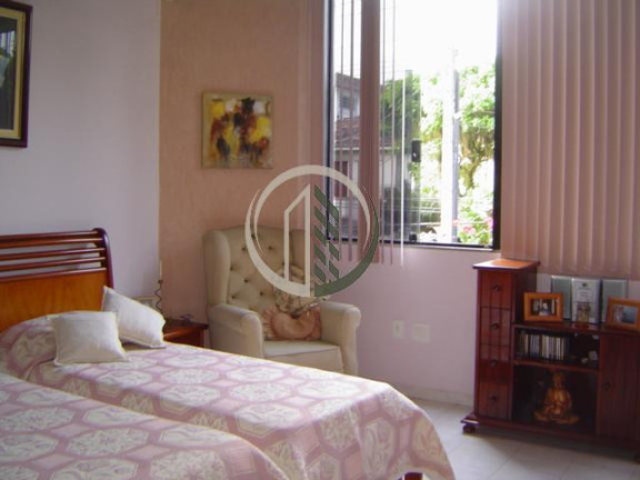 Imagem Casa com 3 Quartos para Alugar, 320 m² em Gonzaga - Santos