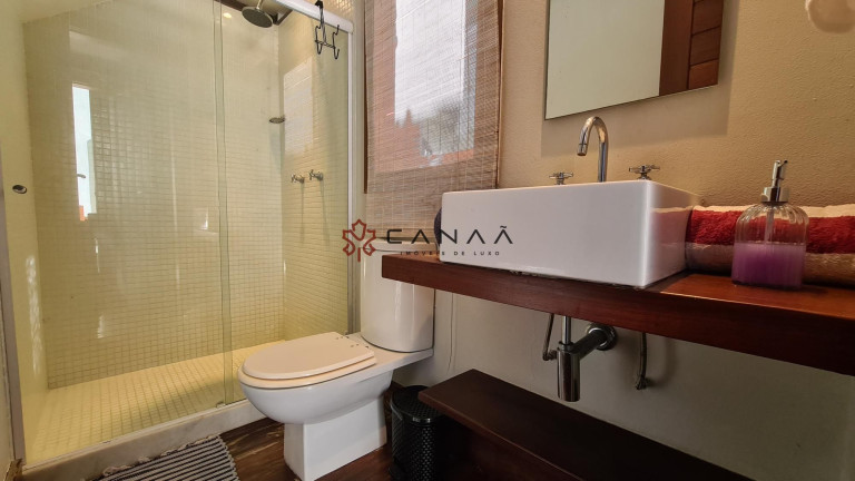 Imagem Casa com 5 Quartos à Venda, 400 m² em Ferradura - Armação Dos Búzios Imagem Casa com 5 Quartos à Venda, 400 m² em Ferradura - Armação Dos Búzios