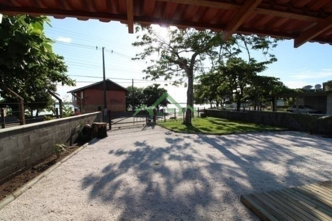 Imagem Sobrado com 2 Quartos à Venda, 115 m² em Costeira - Balneário Barra Do Sul Imagem Sobrado com 2 Quartos à Venda, 115 m² em Costeira - Balneário Barra Do Sul