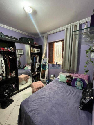 Imagem Casa com 2 Quartos à Venda, 90 m² em São Lourenço - Niterói