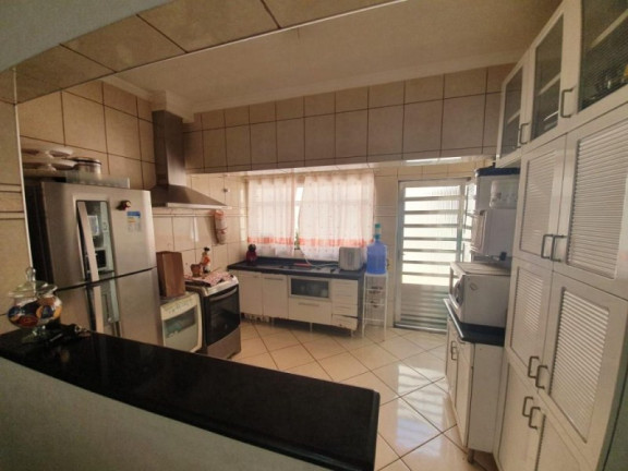 Imagem Casa com 3 Quartos à Venda, 360 m² em Vila Menuzzo - Sumaré