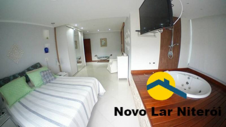 Casa com 5 Quartos à Venda, 320 m² em São Francisco - Niterói