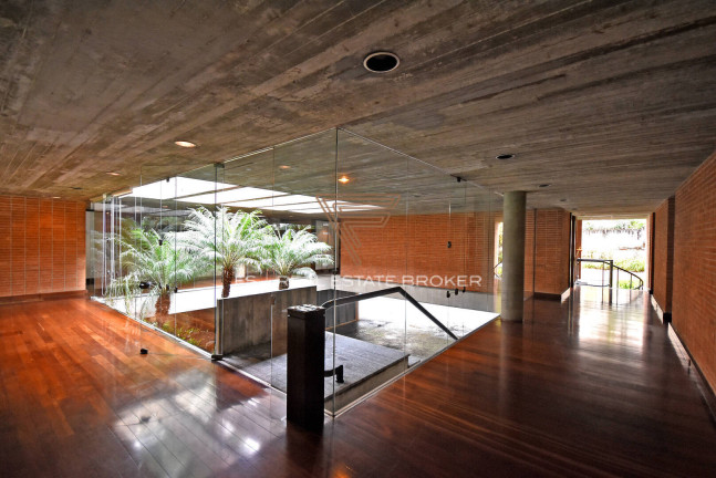 Imagem Casa com 4 Quartos à Venda, 976 m² em Cidade Jardim - São Paulo Imagem Casa com 4 Quartos à Venda, 976 m² em Cidade Jardim - São Paulo