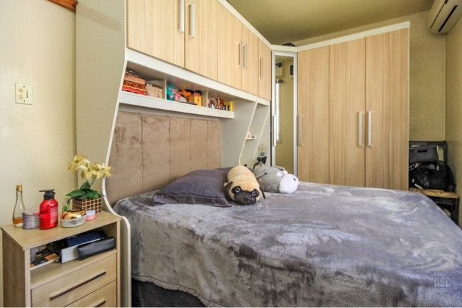 Imagem Imóvel com 3 Quartos à Venda, 77 m² em Teresópolis - Porto Alegre Imagem Imóvel com 3 Quartos à Venda, 77 m² em Teresópolis - Porto Alegre