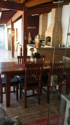 Imagem Casa com 3 Quartos à Venda, 160 m² em Santana - Pindamonhangaba