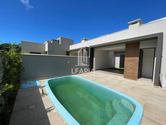 Imagem Casa com 3 Quartos à Venda, 90 m² em Cambiju - Itapoá