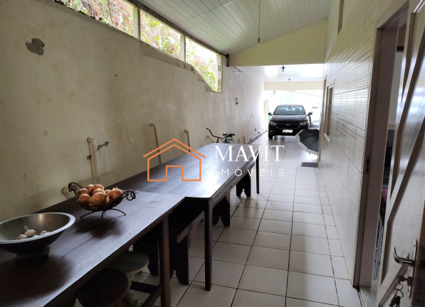 Imagem Casa com 3 Quartos à Venda, 211 m² em Iririú - Joinville Imagem Casa com 3 Quartos à Venda, 211 m² em Iririú - Joinville