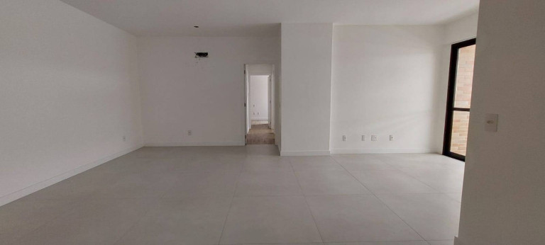 Imagem Apartamento com 4 Quartos à Venda, 101 m² em Itacorubi - Florianópolis Imagem Apartamento com 4 Quartos à Venda, 101 m² em Itacorubi - Florianópolis