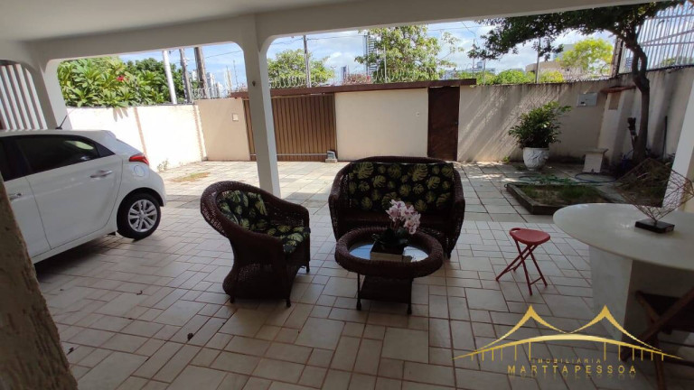 Imagem Casa com 3 Quartos à Venda, 220 m² em Lagoa Nova - Natal