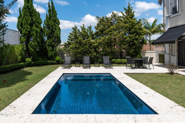 Casa com 4 Quartos à Venda, 545 m² em Jardim Guedala - São Paulo