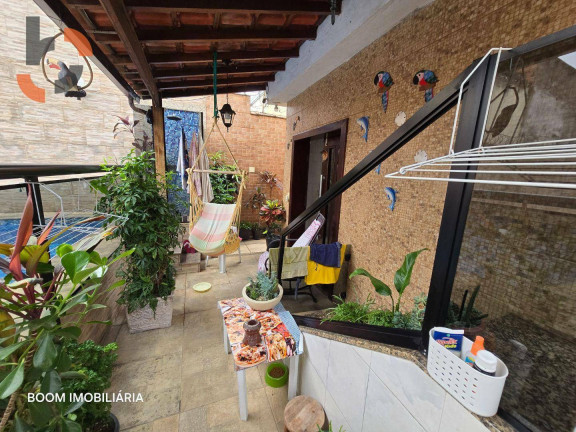 Imagem Casa com 3 Quartos à Venda, 213 m² em Califórnia - Nova Iguaçu