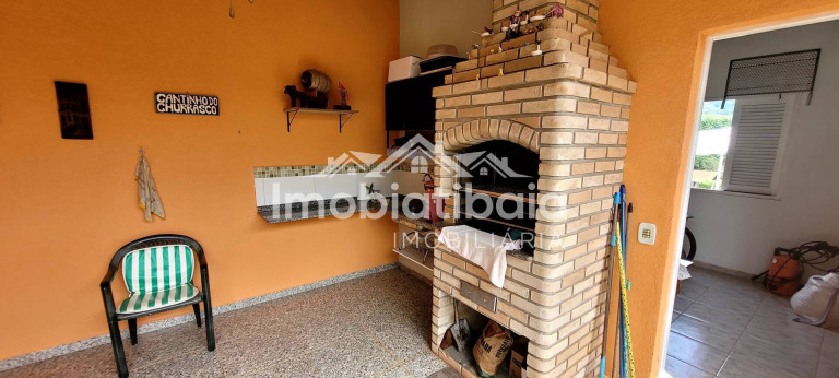 Imagem Chácara com 3 Quartos à Venda, 1.600 m² em Centro - Piracaia