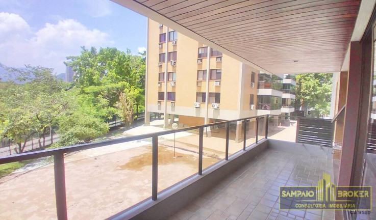 Imagem Apartamento com 4 Quartos à Venda,  em Barra Da Tijuca - Rio De Janeiro
