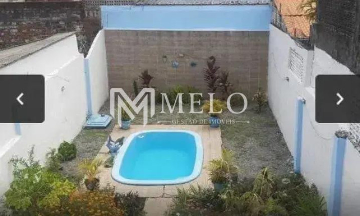 Imagem Casa com 5 Quartos à Venda, 246 m² em Casa Forte - Recife Imagem Casa com 5 Quartos à Venda, 246 m² em Casa Forte - Recife