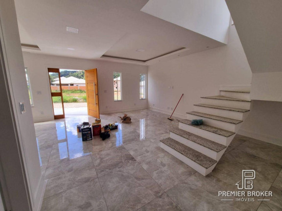 Imagem Casa com 4 Quartos à Venda ou Locação, 230 m² em Albuquerque - Teresópolis Imagem Casa com 4 Quartos à Venda ou Locação, 230 m² em Albuquerque - Teresópolis