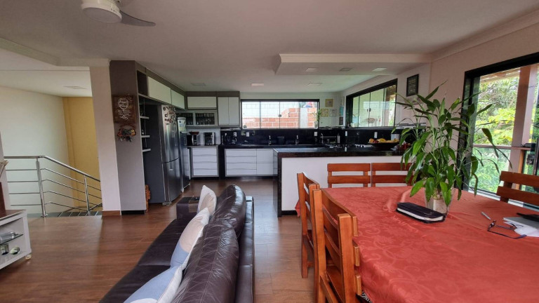 Imagem Casa com 4 Quartos à Venda, 420 m² em Vila Velha Imagem Casa com 4 Quartos à Venda, 420 m² em Vila Velha