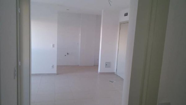 Imagem Apartamento com 2 Quartos à Venda, 75 m² em Pinheirinho - Criciúma