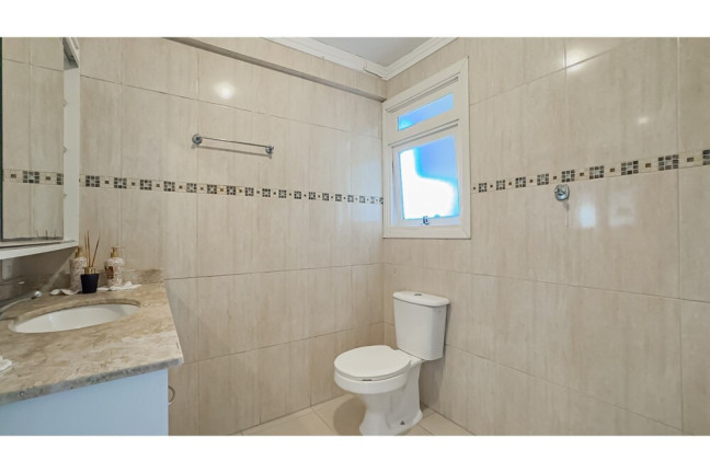 Imagem Apartamento com 3 Quartos à Venda, 136 m² em Petrópolis - Porto Alegre