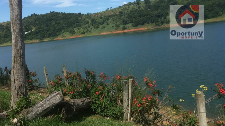 Imagem Imóvel com 3 Quartos à Venda, 5.000 m² em Centro - Igaratá