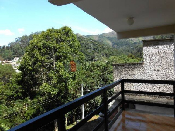 Imagem Casa com 3 Quartos à Venda, 180 m² em Quebra Frascos - Teresópolis