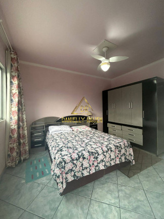 Imagem Apartamento com 8 Quartos à Venda, 348 m² em Centro - Penha Imagem Apartamento com 8 Quartos à Venda, 348 m² em Centro - Penha