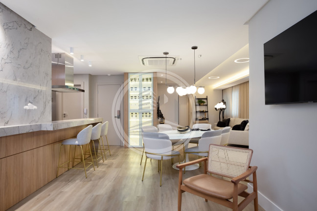 Imagem Apartamento com 3 Quartos à Venda, 137 m² em Centro - Balneário Camboriú Imagem Apartamento com 3 Quartos à Venda, 137 m² em Centro - Balneário Camboriú
