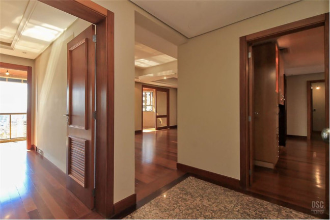 Imagem Apartamento com 3 Quartos à Venda, 211 m² em Bela Vista - Porto Alegre Imagem Apartamento com 3 Quartos à Venda, 211 m² em Bela Vista - Porto Alegre