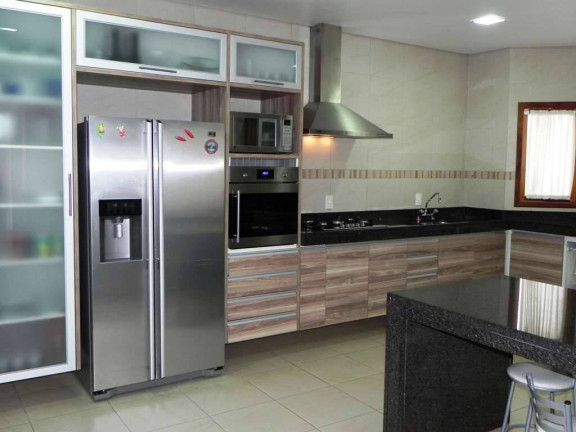 Imagem Casa com 5 Quartos à Venda, em Fazendinha - Chác. Sta. Lúcia - Carapicuíba Imagem Casa com 5 Quartos à Venda, em Fazendinha - Chác. Sta. Lúcia - Carapicuíba