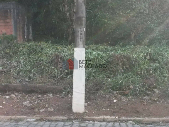Terreno à Venda, 250 m² em Granja Guarani - Teresópolis