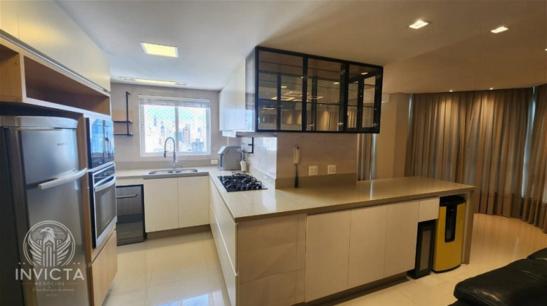 Imagem Apartamento com 3 Quartos à Venda, 136 m² em Centro - Balneário Camboriú Imagem Apartamento com 3 Quartos à Venda, 136 m² em Centro - Balneário Camboriú