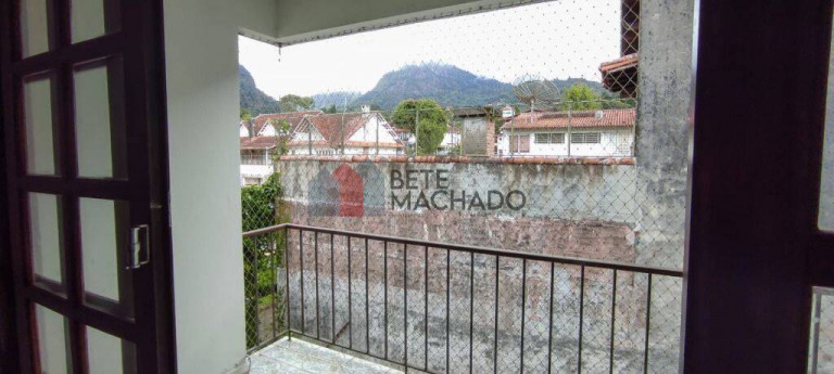 Imagem Apartamento com 2 Quartos para Alugar, 89 m² em Alto - Teresópolis
