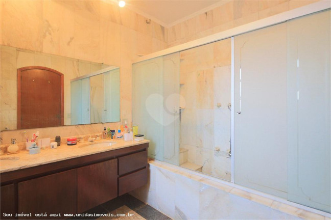 Imagem Casa com 4 Quartos à Venda, 426 m² em Interlagos - São Paulo Imagem Casa com 4 Quartos à Venda, 426 m² em Interlagos - São Paulo