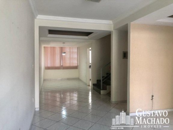 Imagem Casa com 3 Quartos à Venda, 211 m² em Jardim Amália - Volta Redonda Imagem Casa com 3 Quartos à Venda, 211 m² em Jardim Amália - Volta Redonda