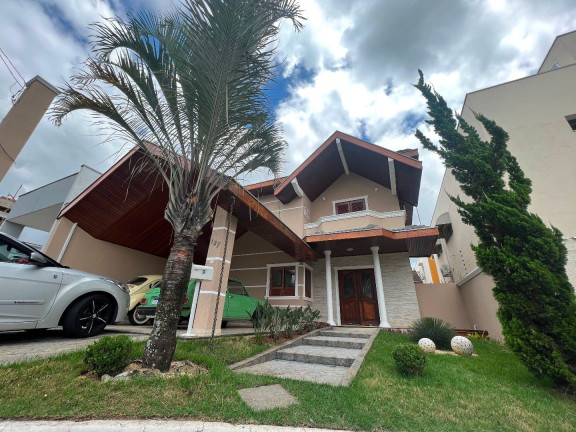 Sobrado com 3 Quartos à Venda, 254 m² em Urbanova - São José Dos Campos