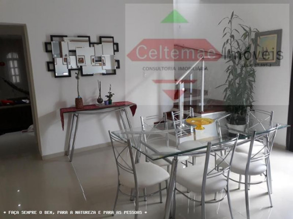 Imagem Casa com 3 Quartos à Venda, 144 m² em Granja Daniel - Taubaté Imagem Casa com 3 Quartos à Venda, 144 m² em Granja Daniel - Taubaté