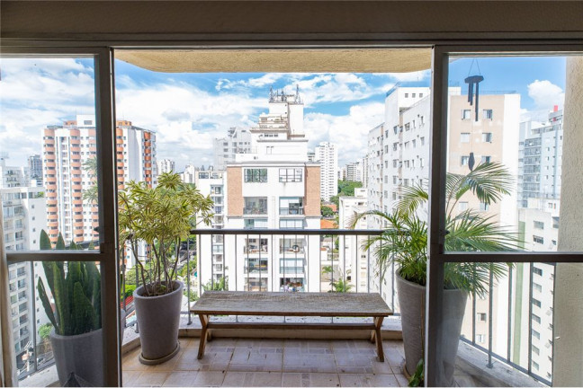 Imagem Imóvel com 4 Quartos à Venda, em Brooklin Paulista - São Paulo Imagem Imóvel com 4 Quartos à Venda, em Brooklin Paulista - São Paulo