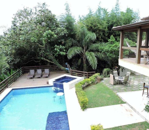 Imagem Casa à Venda, em Chácara Vale Do Rio Cotia - Carapicuíba Imagem Casa à Venda, em Chácara Vale Do Rio Cotia - Carapicuíba