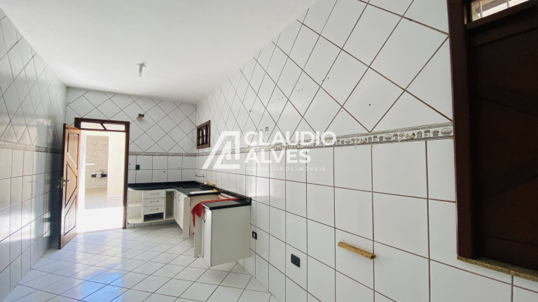 Imagem Casa com 5 Quartos à Venda, 200 m² em Cidade Nova - Feira De Santana Imagem Casa com 5 Quartos à Venda, 200 m² em Cidade Nova - Feira De Santana