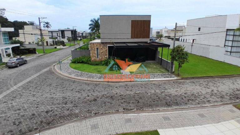 Imagem Casa com 4 Quartos à Venda, 221 m² em Massaguaçu - Caraguatatuba
