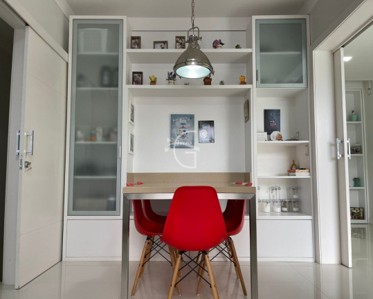 Imagem Casa com 4 Quartos à Venda, 545 m² em América - Joinville