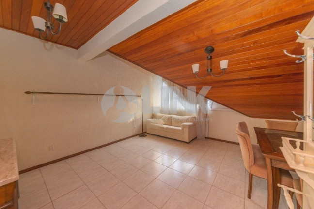 Imagem Casa com 3 Quartos à Venda, 282 m² em Chácara Das Pedras - Porto Alegre