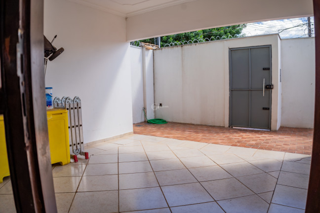 Imagem Casa com 3 Quartos à Venda, 169 m² em Vila Palmira - Campo Grande Imagem Casa com 3 Quartos à Venda, 169 m² em Vila Palmira - Campo Grande