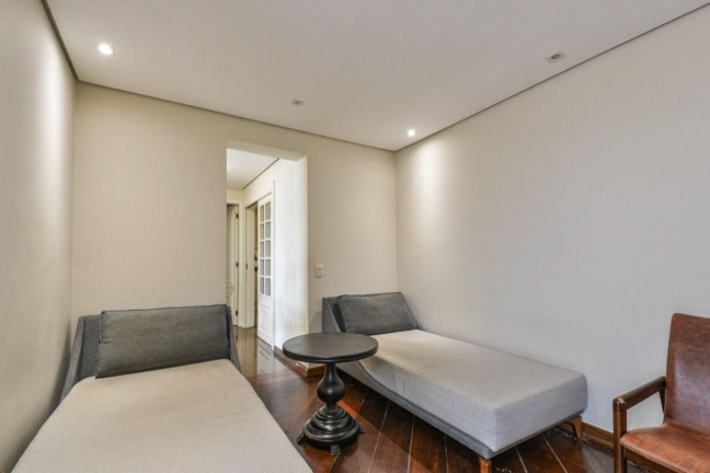 Imagem Imóvel com 4 Quartos à Venda, 227 m² em Moema - São Paulo Imagem Imóvel com 4 Quartos à Venda, 227 m² em Moema - São Paulo