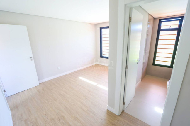 Imagem Casa de Condomínio com 3 Quartos à Venda, 424 m² em Santa Regina - Camboriú