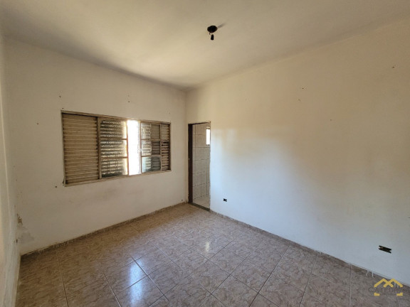 Imagem Imóvel com 2 Quartos à Venda, 2.250 m² em Bairro Varzeão - Porangaba Imagem Imóvel com 2 Quartos à Venda, 2.250 m² em Bairro Varzeão - Porangaba