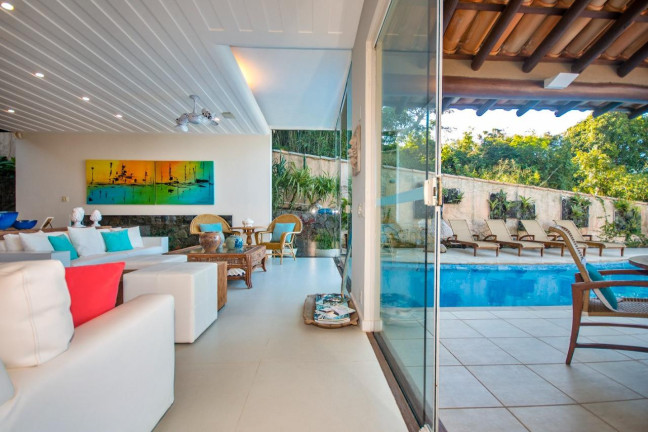 Imagem Casa com 6 Quartos à Venda, 850 m² em Ferradura - Armação Dos Búzios Imagem Casa com 6 Quartos à Venda, 850 m² em Ferradura - Armação Dos Búzios