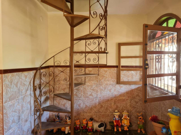 Imagem Casa com 6 Quartos à Venda, 108 m² em Hospício - Araruama Imagem Casa com 6 Quartos à Venda, 108 m² em Hospício - Araruama