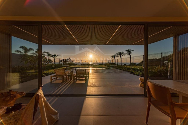 Casa de Condomínio com 5 Quartos à Venda, 458 m² em Praia Do Estaleiro - Balneário Camboriú